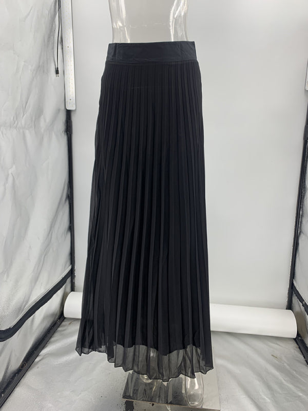 Sleeveless Chanel style vest vest mesh pleated skirt two-piece set